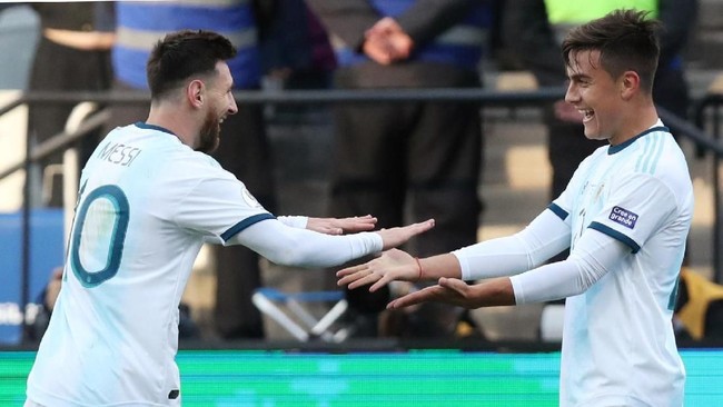 Timnas Argentina unggul 2-0 atas Chile di babak perebutan peringkat ketiga Copa America 2019 di Stadion Arena Corinthians, Minggu (7/7) dini hari WIB.