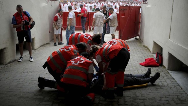 FOTO : Berdarah-darah demi Festival San Fermin