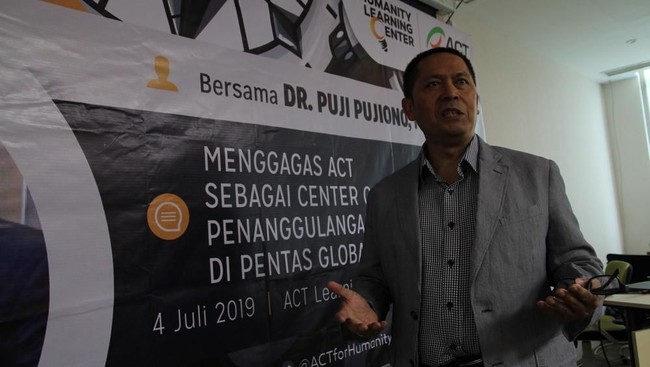 Pakar manajemen bencana PBB Dr. Puji Pujiono MSW menyebut Indonesia perlu segera memiliki Center of Excellence dalam hal kebencanaan.