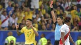 FOTO: Jesus 'Ngamuk' di Final Copa America 2019 Striker Gabriel Jesus bintang timnas Brasil di final Copa America 2019 mengamuk usai dikartu merah saat Brasil menang 3-1 atas Peru di Stadion Maracana.