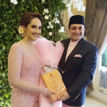 Tsamara Amany Tunangan dengan Dosen New York University