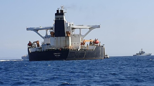 Pemerintah Ekstrateritorial Inggris di Gibraltar melepas kapal super tanker milik Iran, Grace 1, setelah dijamin tak bakal mengirim minyak ke Suriah.