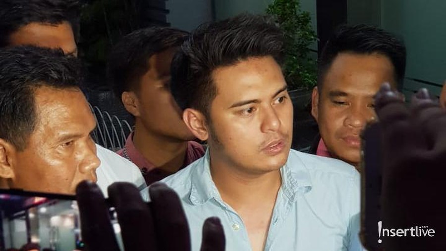 Salah satu pengacara Galih Ginanjar memutuskan mengundurkan diri.
