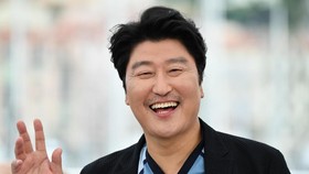 Song Kang-ho Gabung di Film Baru Sutradara Shoplifters