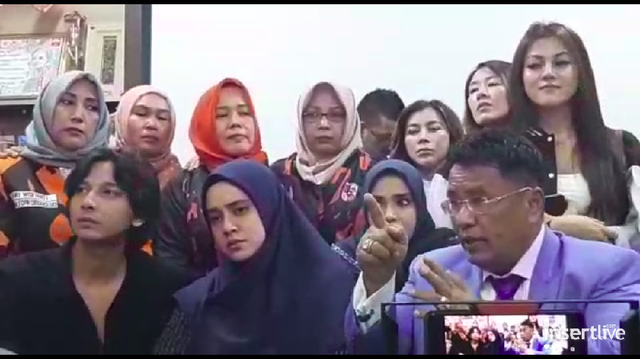 Mengetahui motif Galih Ginanjar yang ingin mempermalukan Fairuz A. Rafiq, Hotman Paris ingin agar Galih cepat jadi tersangka dan ditahan.