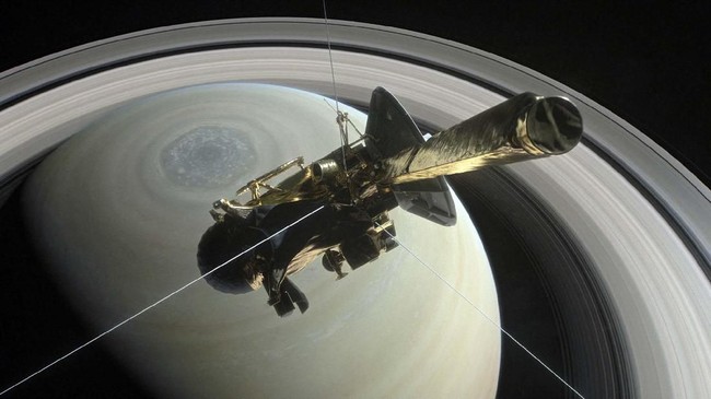 Penceramah Planetarium Jakarta Azis Taz Sunjaya mengatakan Saturnus sulit terlihat malam ini di langit Jakarta karena awan tebal akibat hujan.