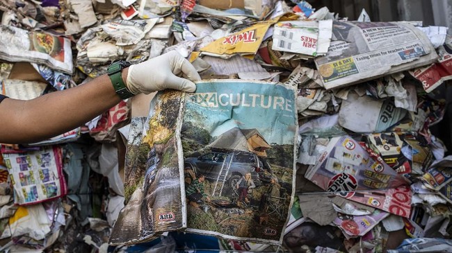 Sekitar 70 peti kemas sampah-sampah yang dipulangkan itu berasal dari Amerika Serikat dan Kanada.