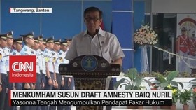 VIDEO: Menkumham Susun Draft Amnesti Baiq Nuril