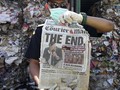 FOTO : Tumpukan Sampah Australia di Surabaya