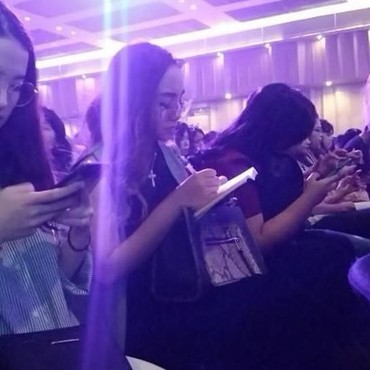 Salmafina Sunan Pindah Agama karena Pacar Bule London?