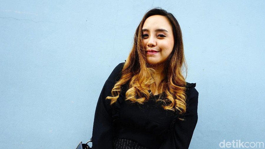 Salmafina , putri Sunan Gunung Jati saat ditemui di studio Trans TV.