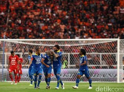 Persib vs Persija Digelar 20 November, Benarkah?