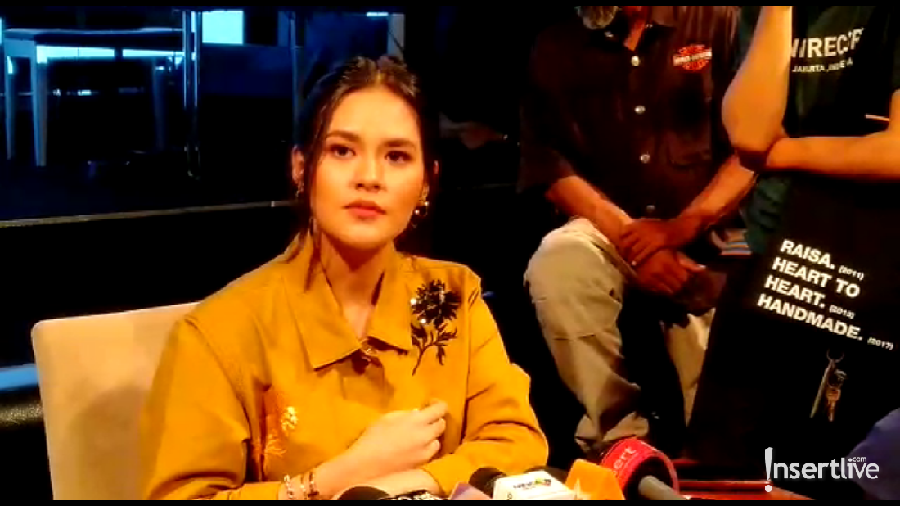 Raisa baru saja merilis single baru berjudul Kembali.