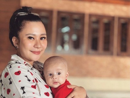 Cara Chikita Meidy Hadapi Perbedaan Pola Asuh dengan Ortu