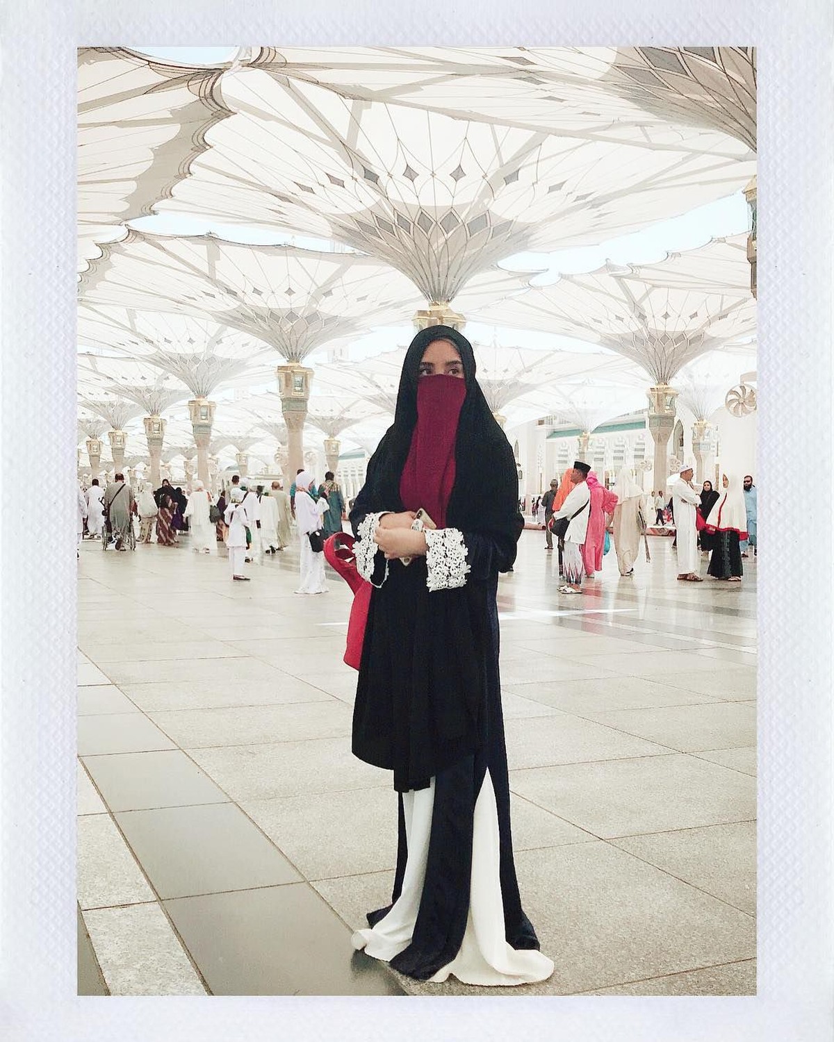 Salmafina Sunan tengah menjadi sorotan&period; Berikut ini beberapa transformasi penampilan putri dari Sunan Kalijaga&period;