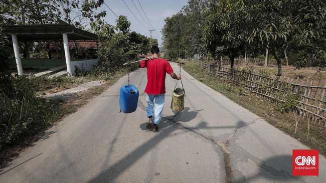 FOTO: Berharap Turun Hujan di Cibarusah