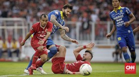 FOTO: Duel Panas Persija vs Persib Berakhir Antiklimaks