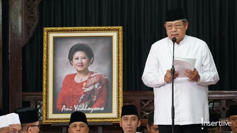 Delapan potret suasana doa bersama 40 hari usai kepergian Ani Yudhoyono.
