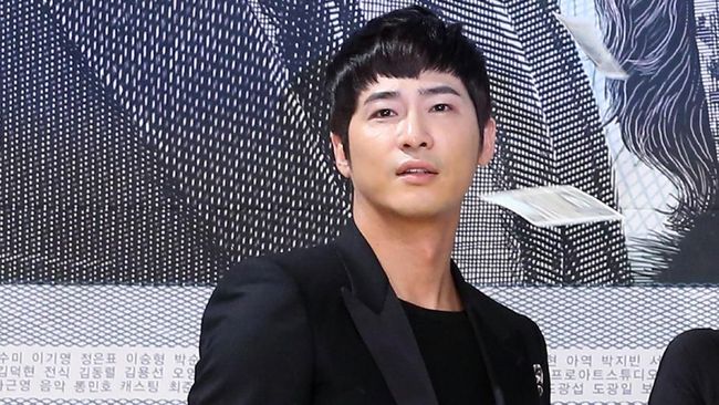 Agensi dari aktor Korea Kang Ji-hwan yang terlibat dalam kasus kekerasan seksual mengumumkan bahwa peran aktor itu dalam drama Joseon Survival telah dicabut