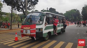 Polisi Tangkap 65 Suporter Persija Konvoi Kemenangan di HI