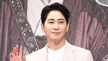 Kang Ji Hwan Ditangkap Atas Dugaan Pelecehan Seksual
