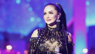Ketuk Rumah Warga, Krisdayanti: Mereka Pasti Bangga Didatangi Saya