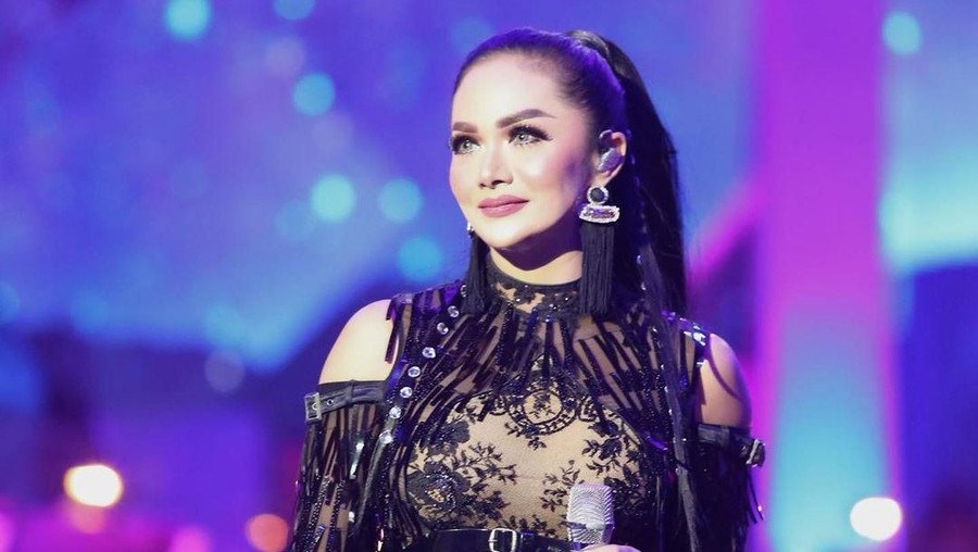 Krisdayanti menceritakan pengalaman selama kampanye.