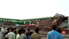 VIDEO: Kecelakaan Kereta di Pakistan Tewaskan 10 Orang