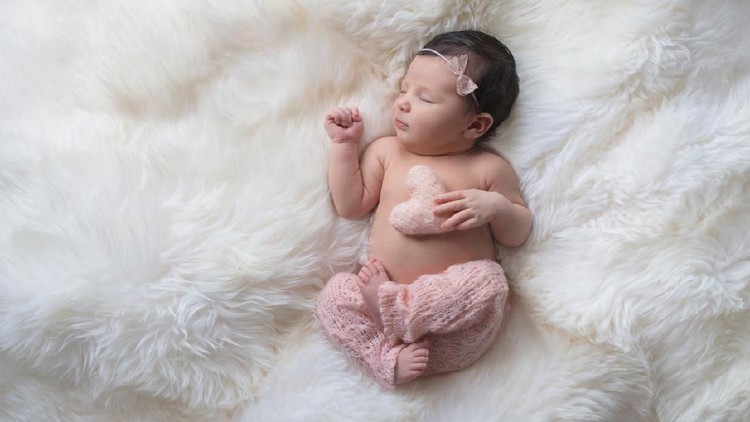 Harapan agar si buah hati memiliki paras dan pribadi yang cantik, bisa disematkan dalam nama bayi pilihan Bunda.