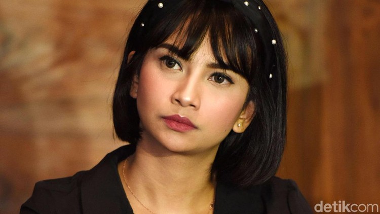 Apakah perilaku buruk Vanessa Angel akibat kehilangan figur sang ibu? Begini tanggapan psikolog.