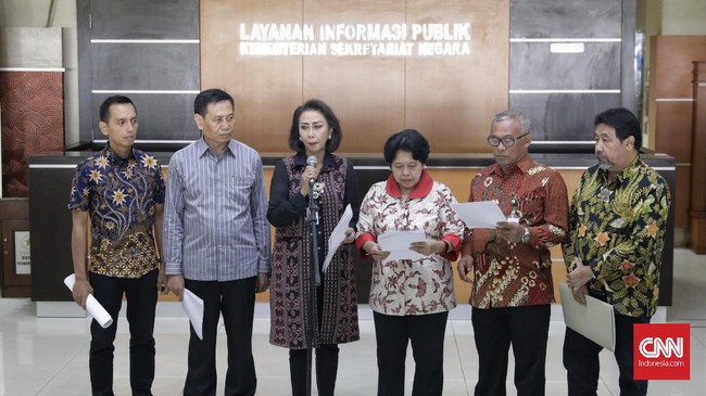 Pansel Capim KPK berjanji akan menanyakan rekam jejak tiga perwira tinggi Polri terkait tudingan dari Koalisi Masyarakat Sipil yang meragukan ketiganya.