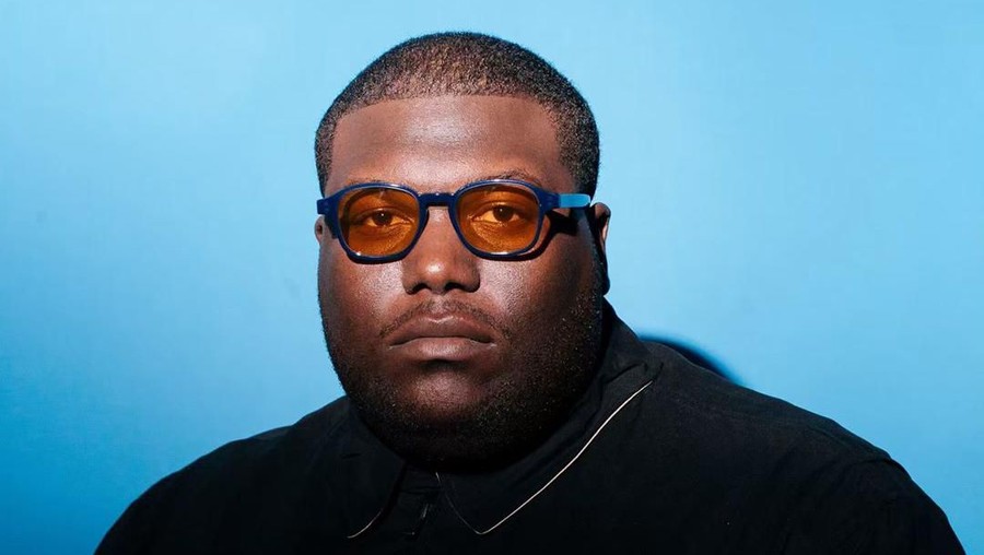 Lirik Lagu Simple Pleasures - August 08 feat Goldlink Ulasan lirik lagu terbaru August 08 berjudul Simple Pleasures.