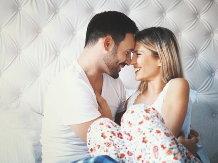 6 Posisi Seks Nyaman agar Bunda Tak Merasa Sakit Saat Bercinta