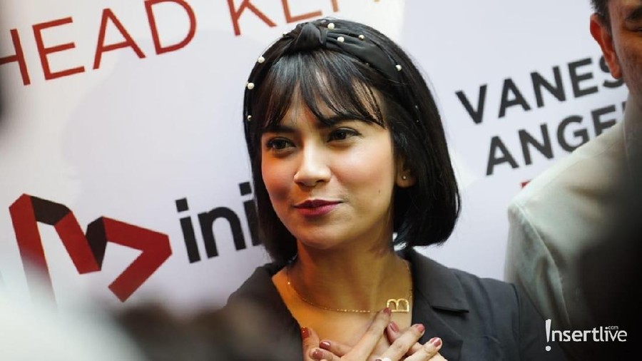 Foto Vanessa Angel di Hari Kemerdekaan RI mengundang hujatan. 