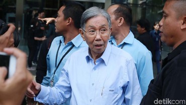 Profil Kwik Kian Gie, Ekonom Pro Rakyat yang Meninggal Dunia