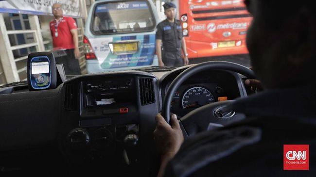 Preman Tanah Abang Incar Mobil Pedagang di Pasar Tasik Blok F