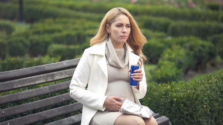 soda Couple Enjoying Morning Refreshment