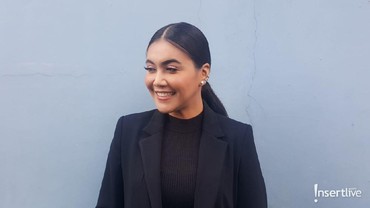 Dapat Cobaan Bertubi-tubi, Denada Tidak Berhenti Nangis