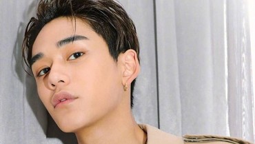 img-title Unggah Pesan Misterius, Lucas NCT Bikin Fans Khawatir