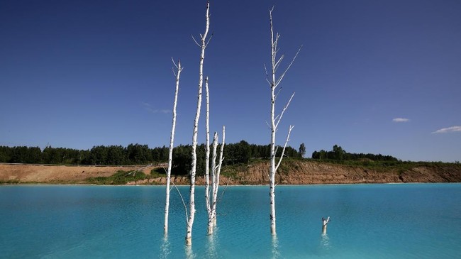 FOTO: Keindahan Danau 'Maldives' yang Mematikan