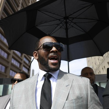 Lecehkan Anak di Bawah Umur, R Kelly Belum Dapat Putusan Hukuman
