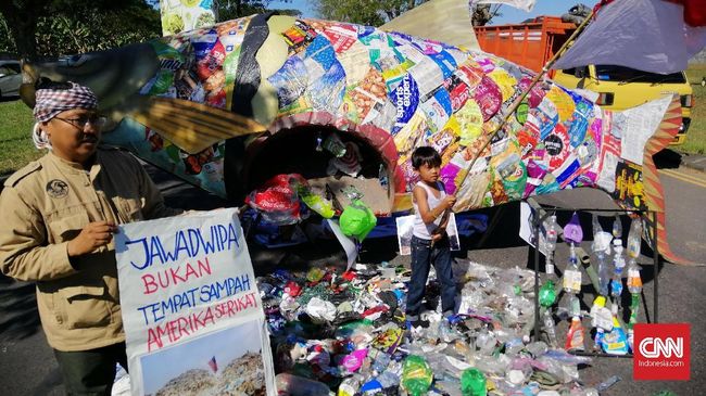 KLHK Buat Aturan Pengurangan Sampah Plastik