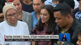 VIDEO: Ratna Divonis 2 Tahun, Atiqah Hasiholan Kecewa