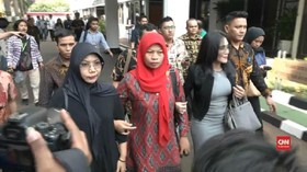VIDEO: Baiq Nuril Temui Jaksa Agung