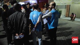 Tak Bisa Masuk Penampungan, Pengungsi Adang Mobil UNHCR