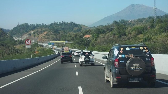 Tol Trans Jawa bisa mempersingkat waktu perjalanan member TeRuCI menuju Salatiga, Jawa Tengah.