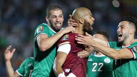Aljazair ke Semifinal Piala Afrika, Fan Jarah Toko di Paris