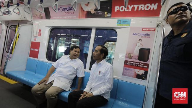 Tahun Baru, Prabowo Unggah Foto Keakraban dengan Jokowi Prabowo Subianto mengunggah foto sketsa saat duduk berdampingan dengan Presiden Jokowi di gerbong MRT melalui akun Instagramnya.