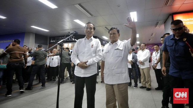 Sekjen Partai Gerindra, Ahmad Muzani menyebut terbuka kemungkinan akan ada pertemuan lanjutan antara Prabowo dengan Joko Widodo.