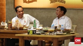 Jokowi soal Kabinet Gemuk Prabowo: Hak Presiden, Diberi Mandat Rakyat